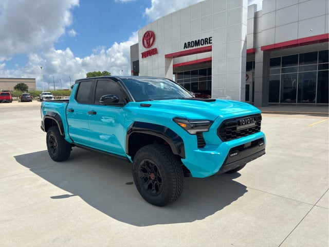 2026 Toyota Tacoma i-FORCE MAX TRD Pro