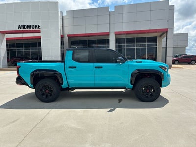 2026 Toyota Tacoma i-FORCE MAX TRD Pro