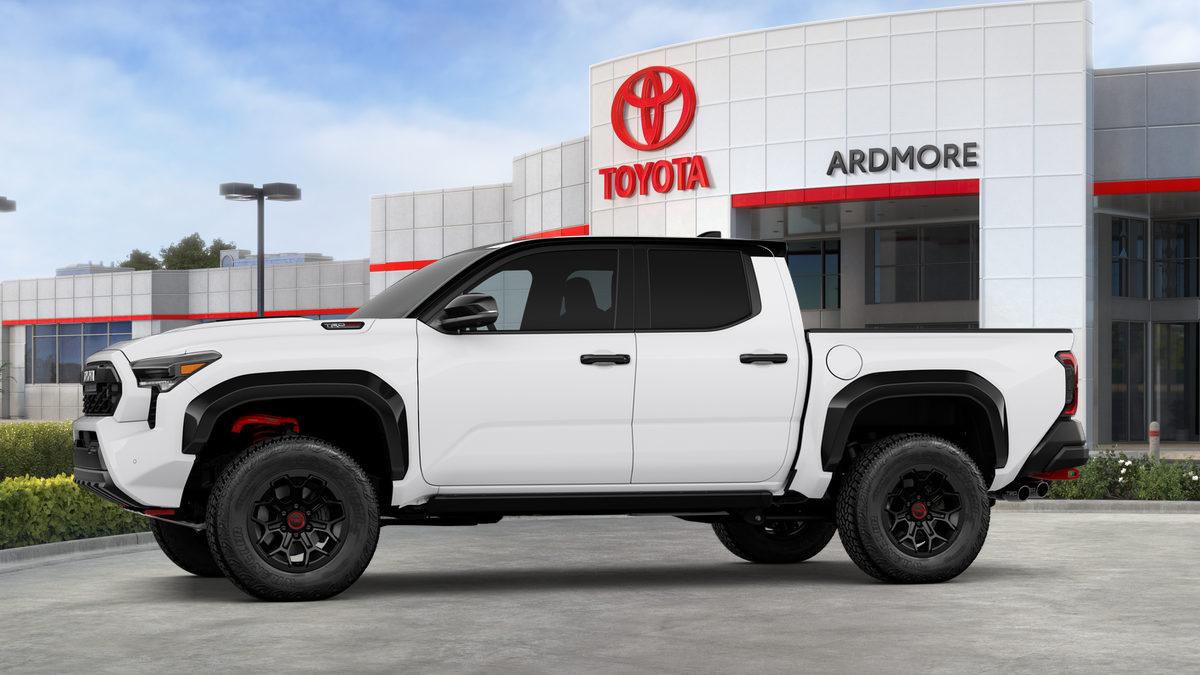2026 Toyota Tacoma i-FORCE MAX TRD Pro