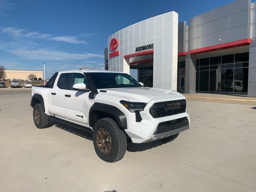 2026 Toyota Tacoma i-FORCE MAX Trailhunter