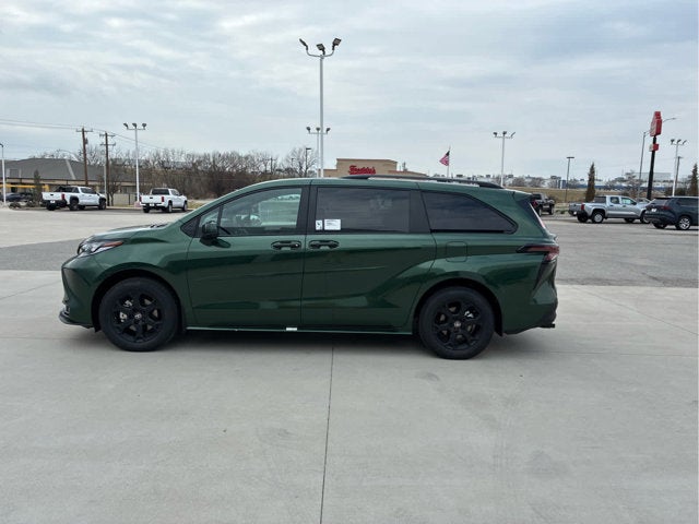 2026 Toyota Sienna Woodland Edition