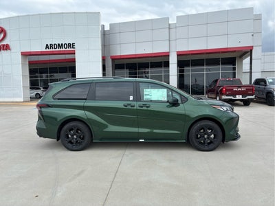 2026 Toyota Sienna Woodland Edition