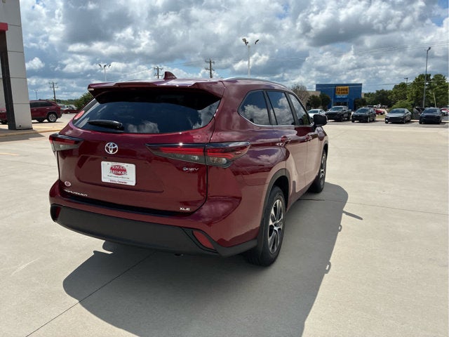 2026 Toyota Highlander Hybrid Hybrid XLE