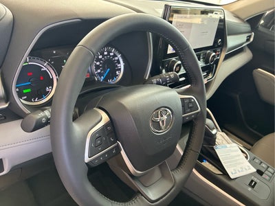 2026 Toyota Highlander Hybrid Hybrid XLE