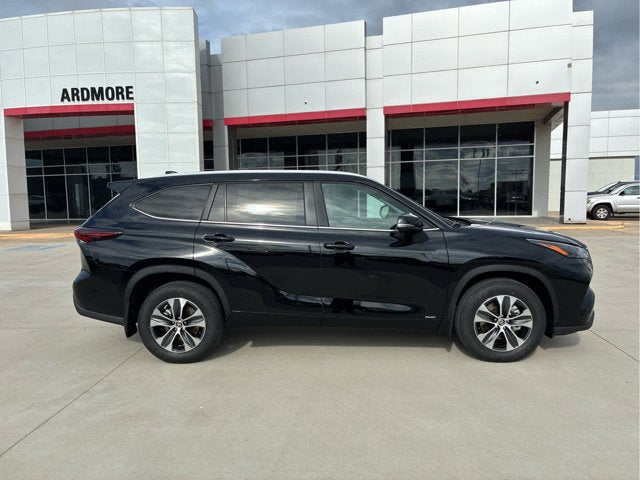 2026 Toyota Highlander Hybrid Hybrid XLE