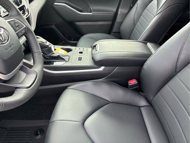 2026 Toyota Highlander Hybrid Hybrid XLE