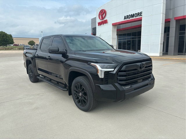 2026 Toyota Tundra 4WD SR5