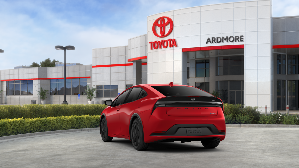 2026 Toyota Prius Plug-in Hybrid SE