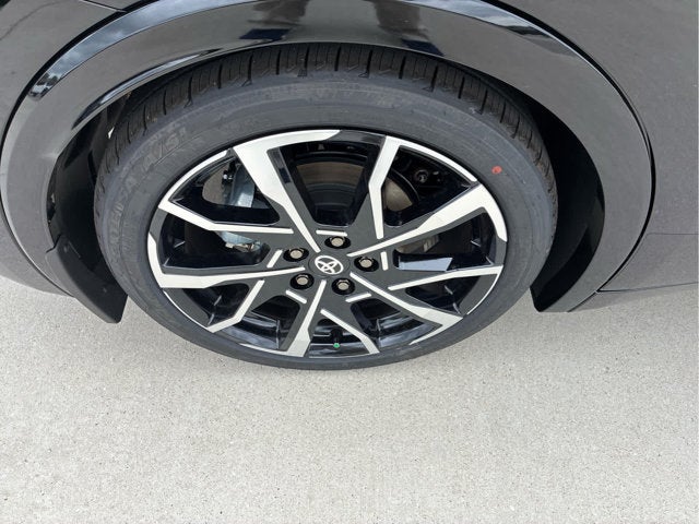 2027 Toyota Prius Plug-in Hybrid XSE Premium