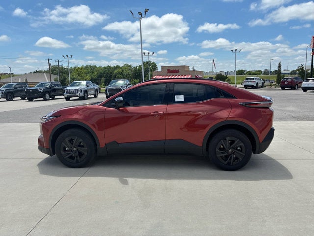 2026 Toyota C-HR SE