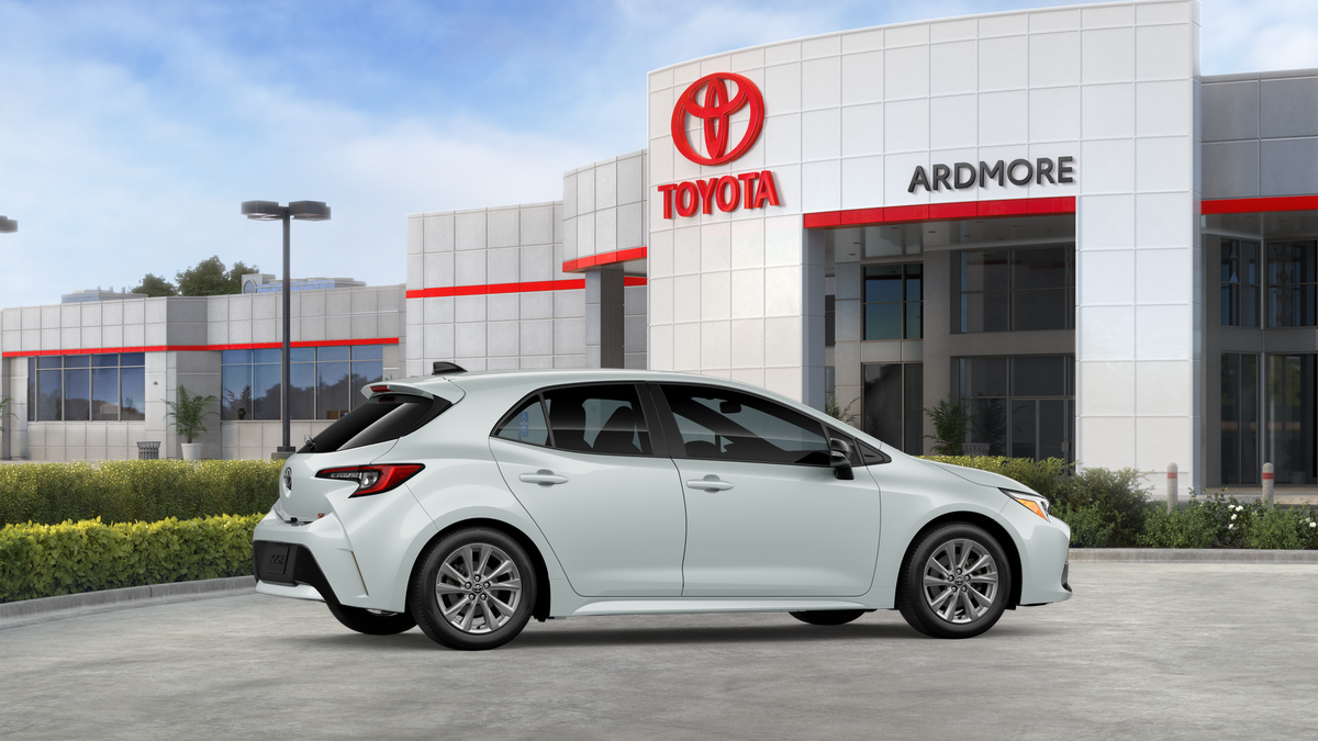 2026 Toyota Corolla Hatchback SE
