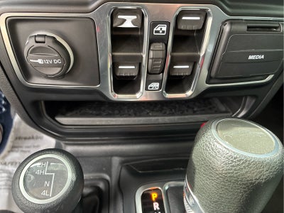 2022 Jeep Gladiator Willys