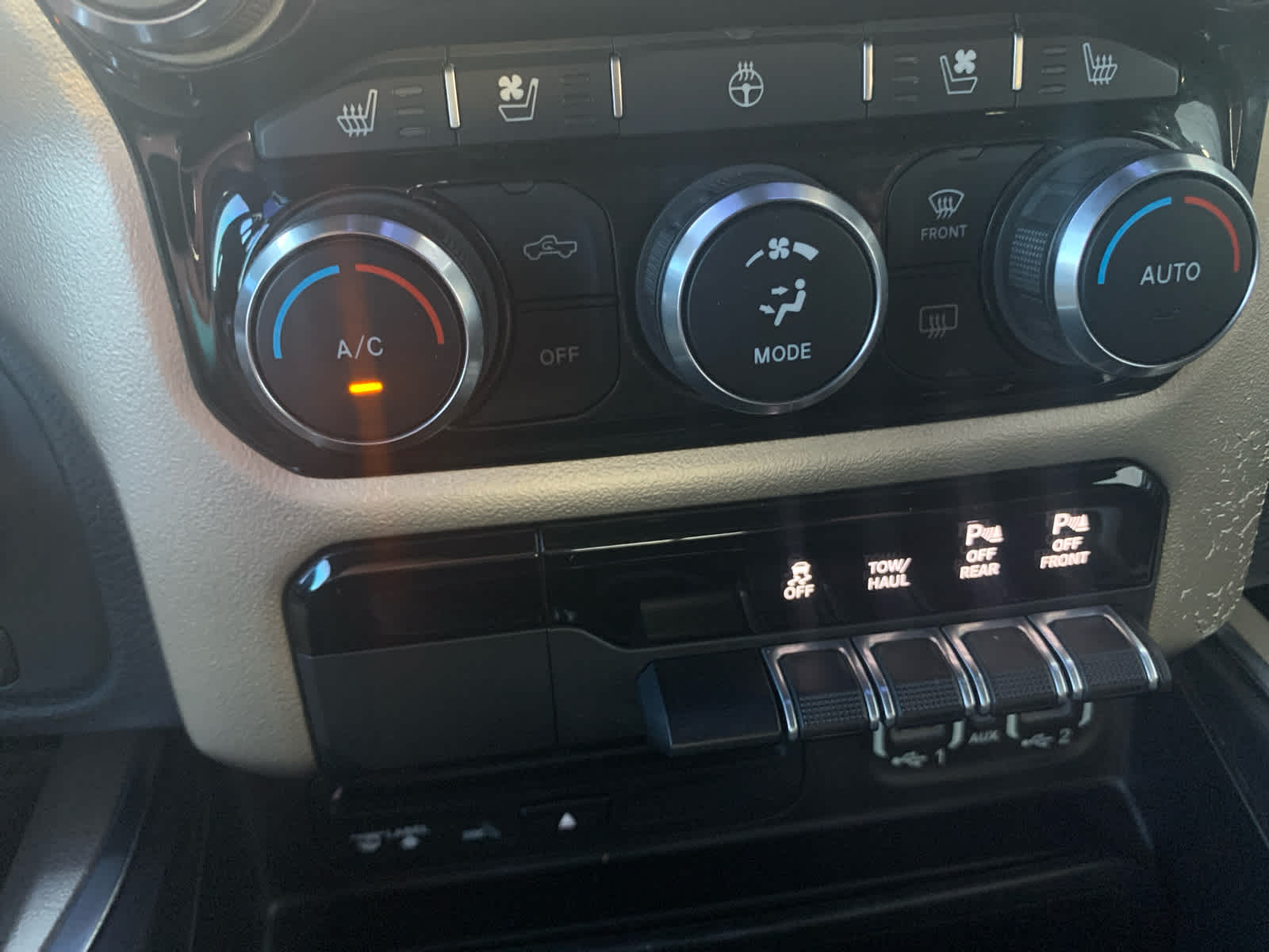 2019 RAM 1500 Laramie