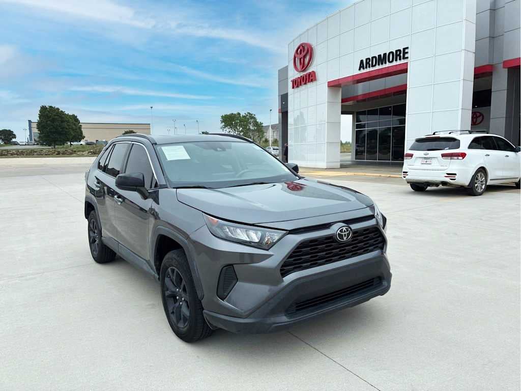 2021 Toyota RAV4 LE