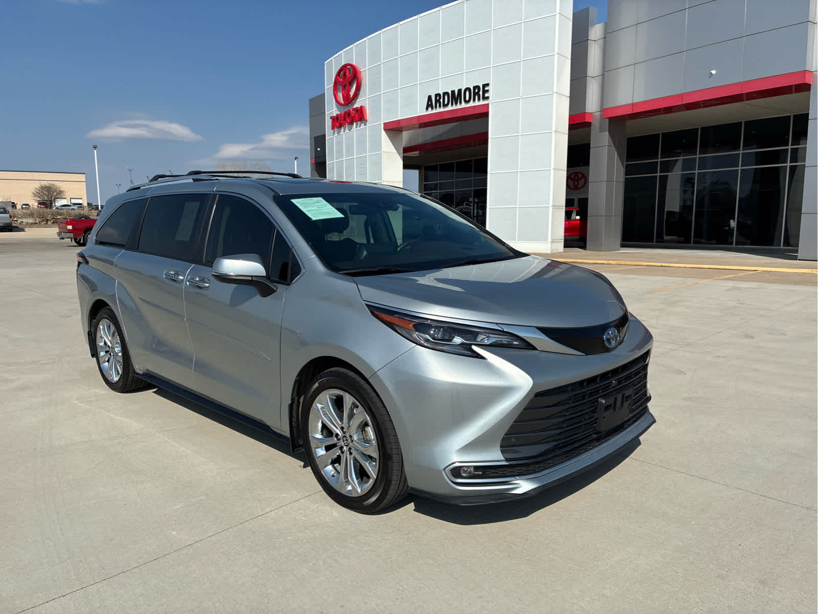 2024 Toyota Sienna Platinum