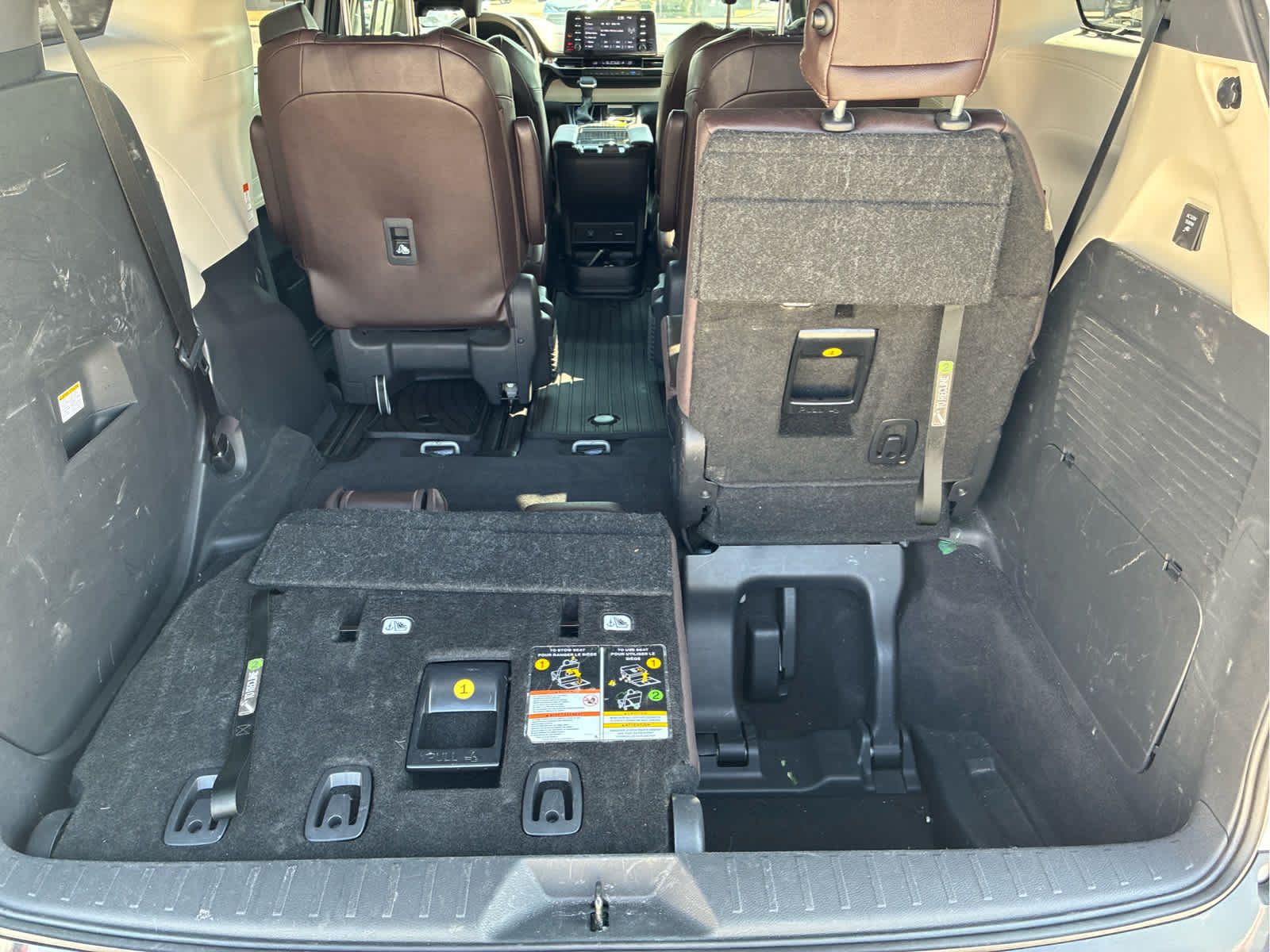 2024 Toyota Sienna Platinum