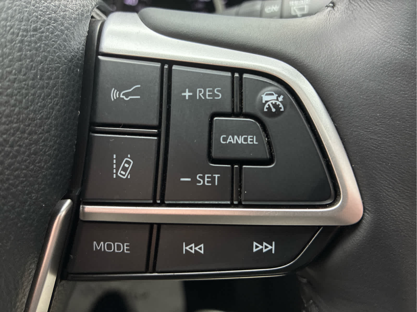 2024 Toyota Highlander XSE