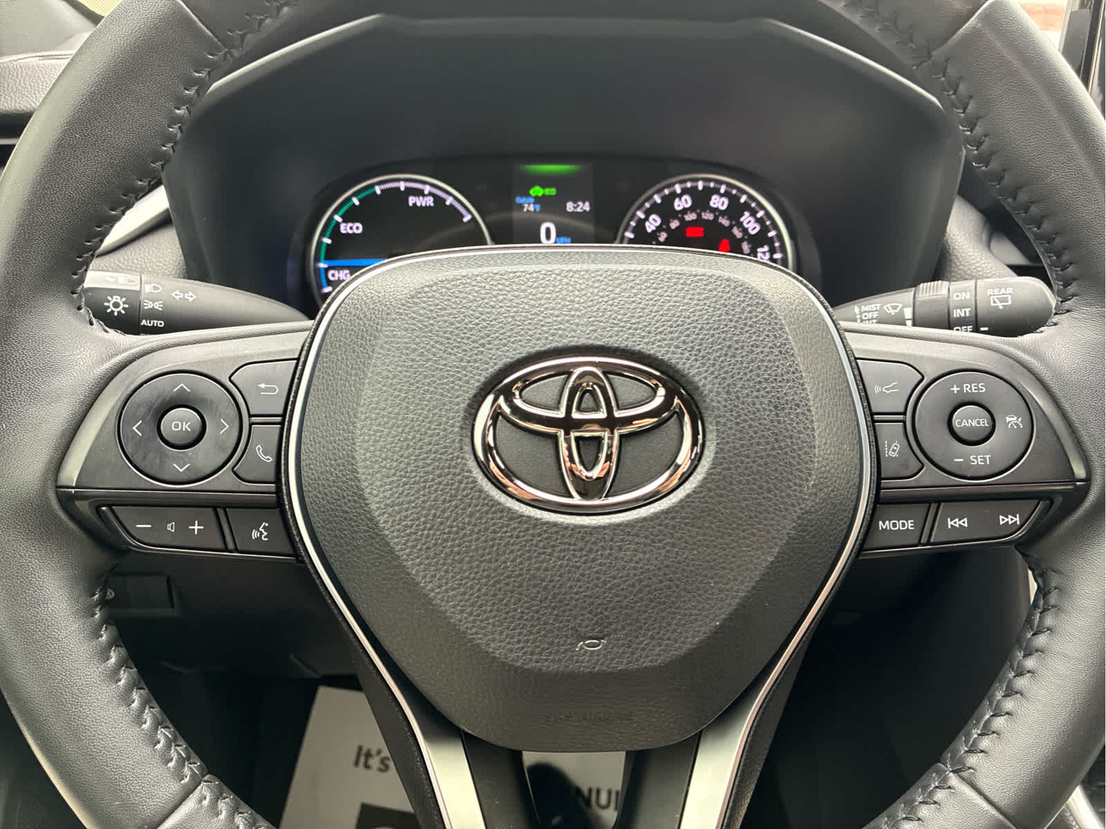 2022 Toyota RAV4 Hybrid SE
