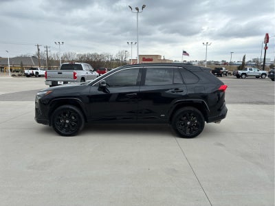 2022 Toyota RAV4 Hybrid SE