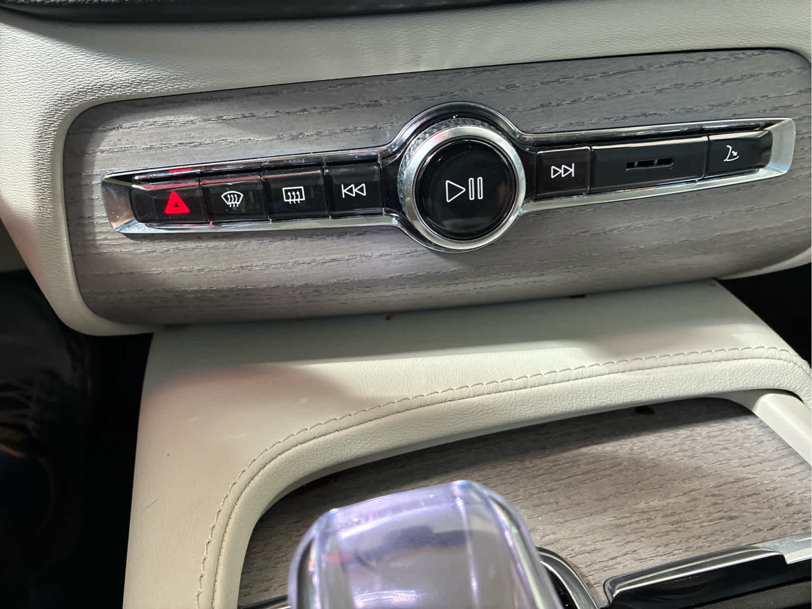 2025 Volvo XC90 Ultra - Photo 18