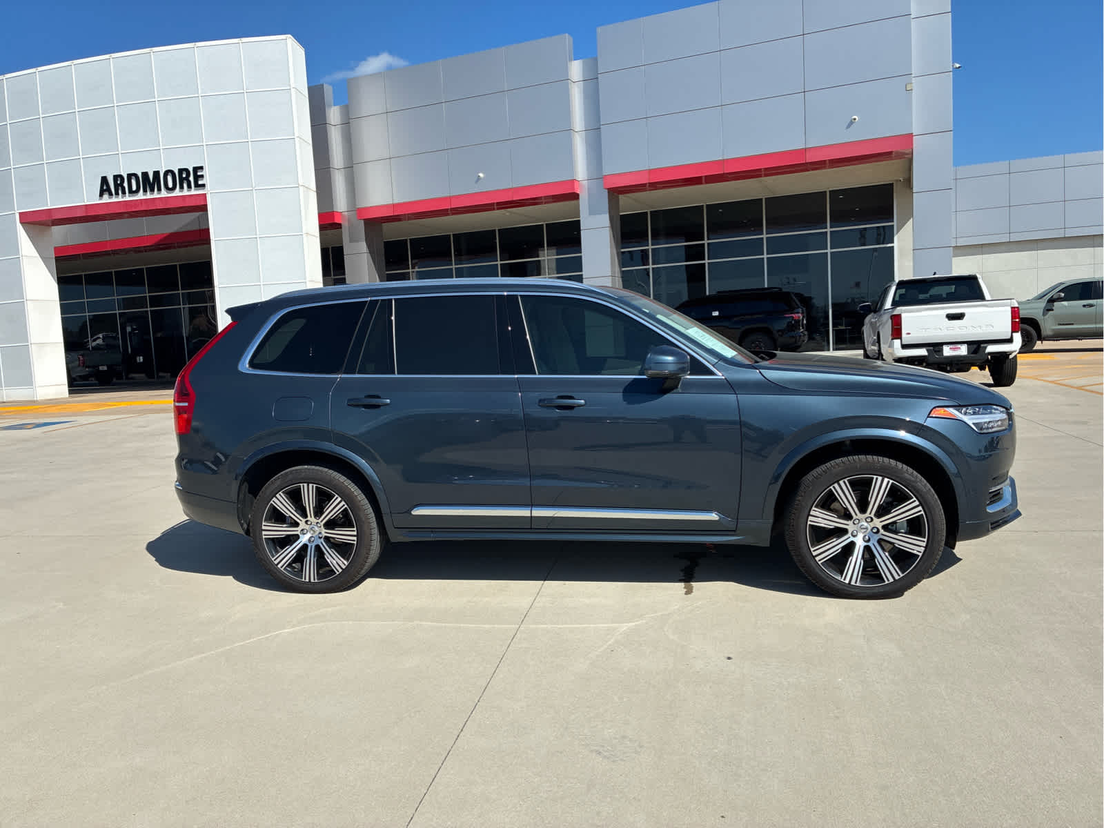 2025 Volvo XC90 Ultra - Photo 31
