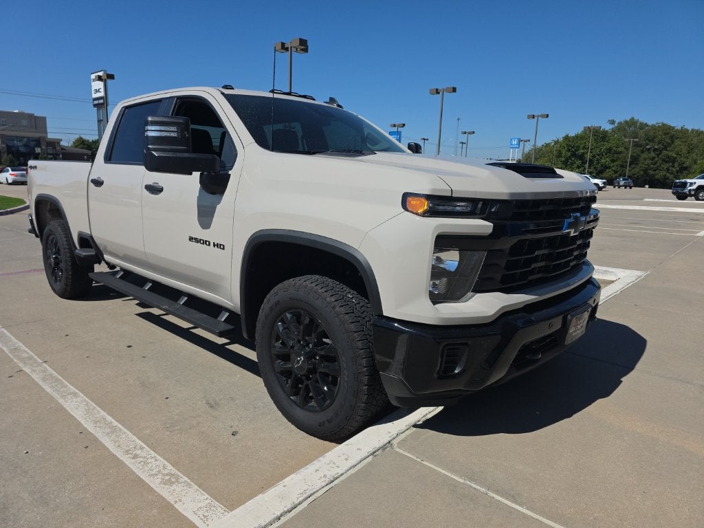2026 Chevrolet Silverado 2500HD Custom