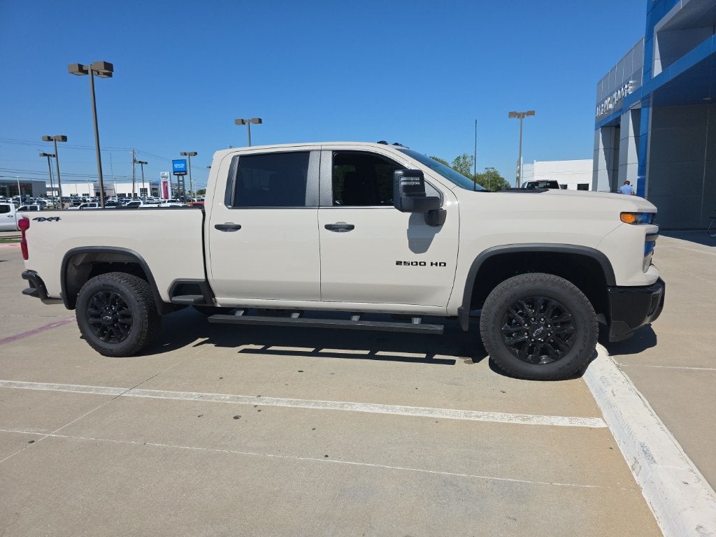 2026 Chevrolet Silverado 2500HD Custom