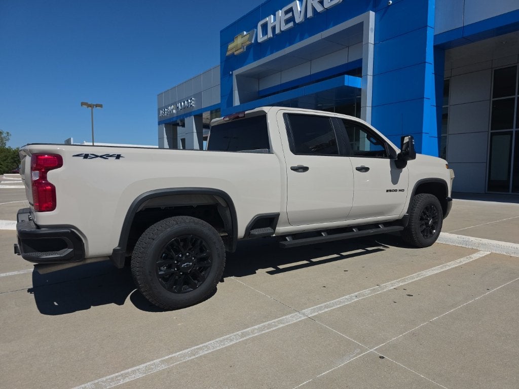 2026 Chevrolet Silverado 2500HD Custom