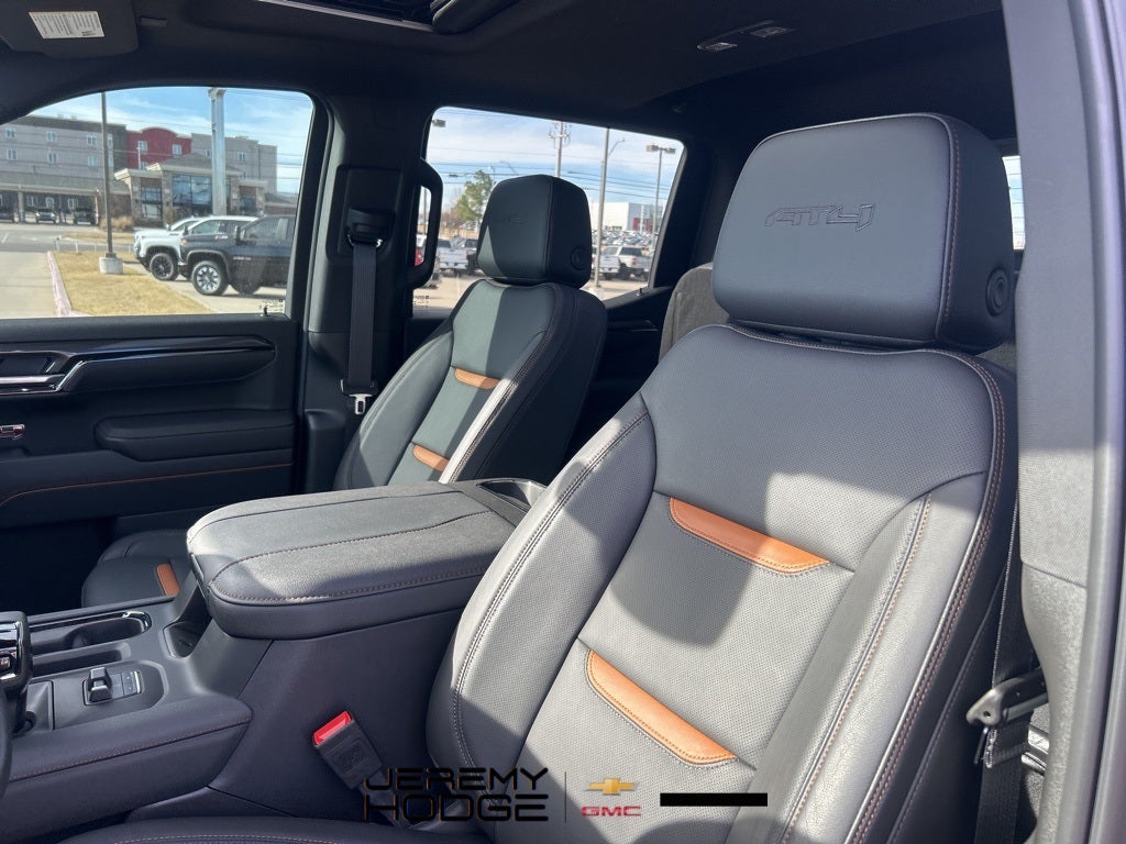 2025 GMC Sierra 1500 AT4