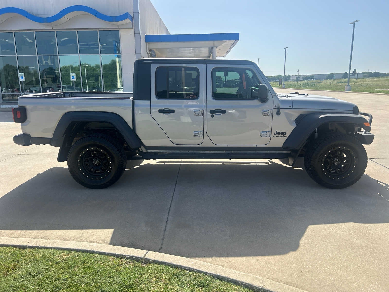 2020 Jeep Gladiator Sport S