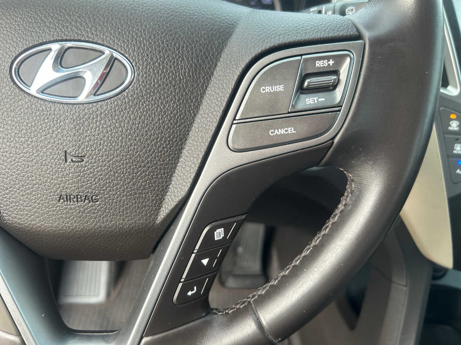 2019 Hyundai Santa Fe XL SE