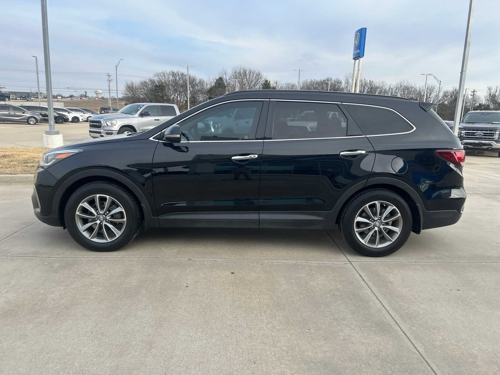 2019 Hyundai Santa Fe XL SE