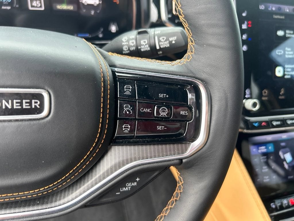 2023 Jeep Grand Wagoneer Series III Obsidian