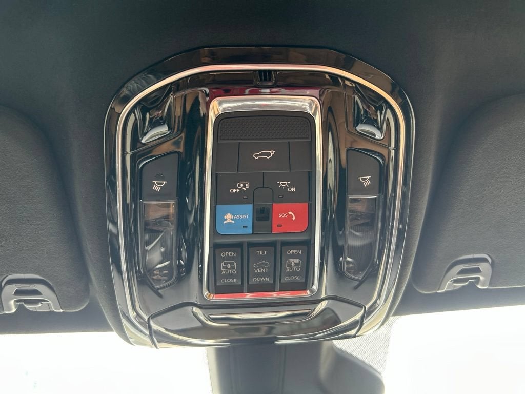 2023 Jeep Grand Wagoneer Series III Obsidian