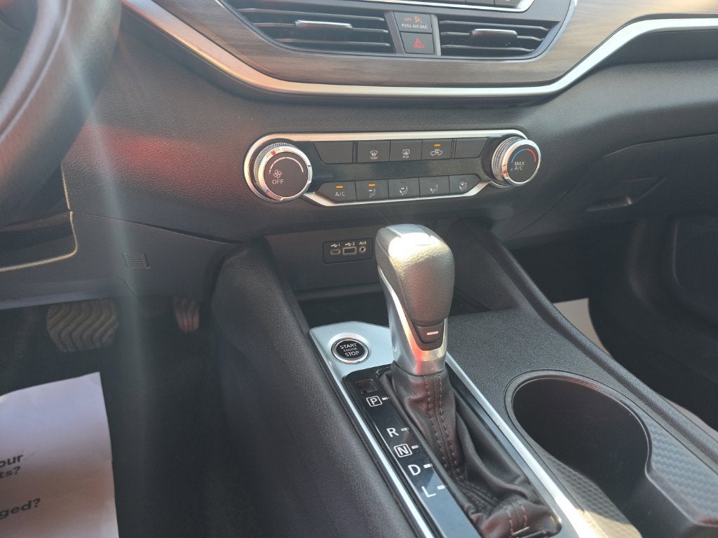 2025 Nissan Altima SV